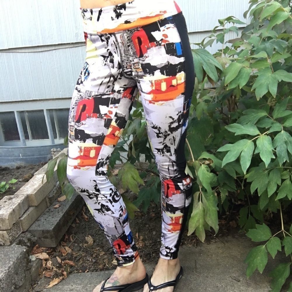 Forever 21 colorful mesh side panel fitness pants - Picture 3 of 6